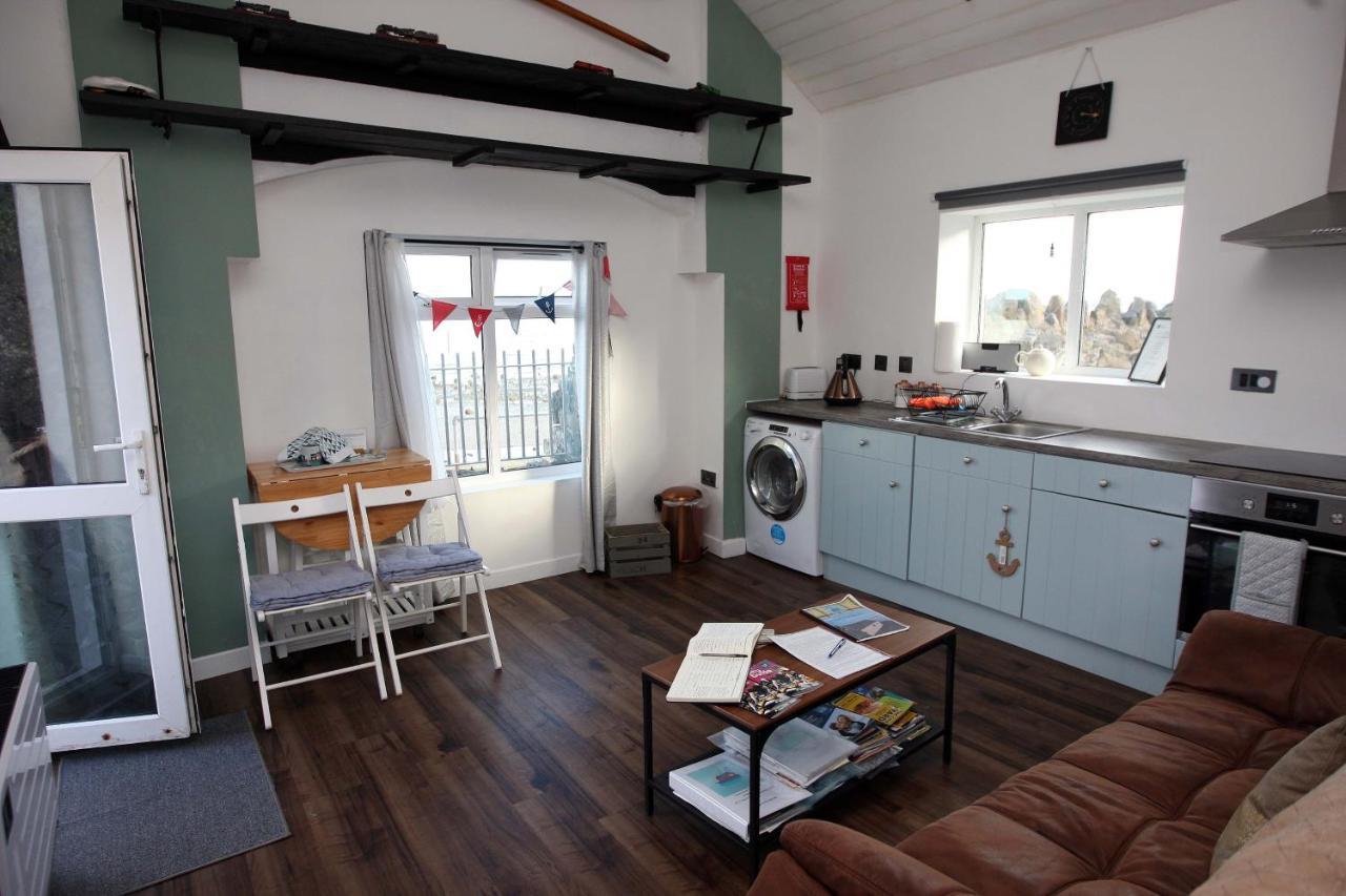 Villa Coastguard Boat House On Belfast Lough à Newtownabbey Extérieur photo